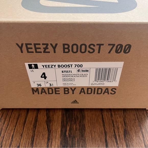 Adidas Yeezy Boost 700 sz 4 men 5 women new - Picture 4 of 10